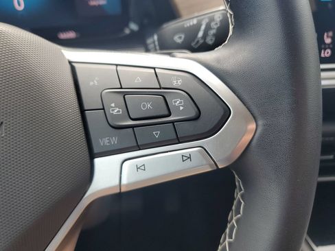 Used 2024 Volkswagen Atlas SE AWD/4WD image 20