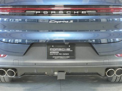 Certified 2025 Porsche Cayenne S AWD/4WD image 38