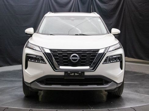 Used 2023 Nissan Rogue SV w/ SV Premium Package image 4