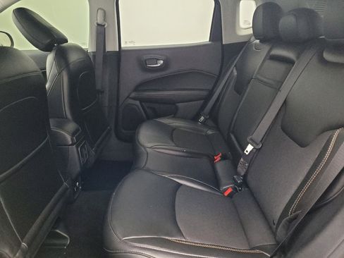 Used 2020 Jeep Compass Latitude w/ Popular Equipment Group image 18