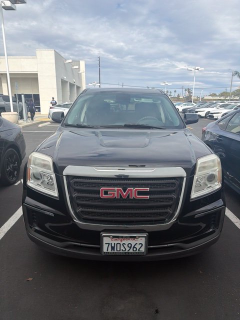 Used 2017 GMC Terrain SLE FWD image 1