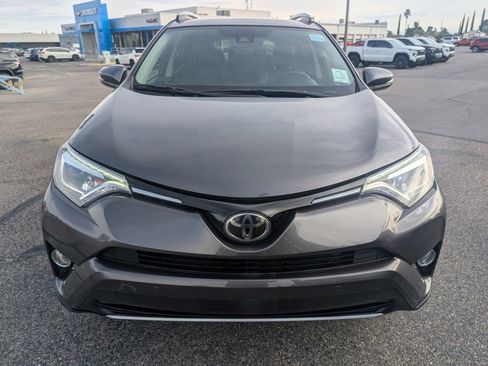 Used 2017 Toyota RAV4 Limited image 8