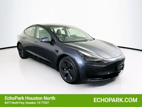 Used 2023 Tesla Model 3 Standard Range RWD image 1