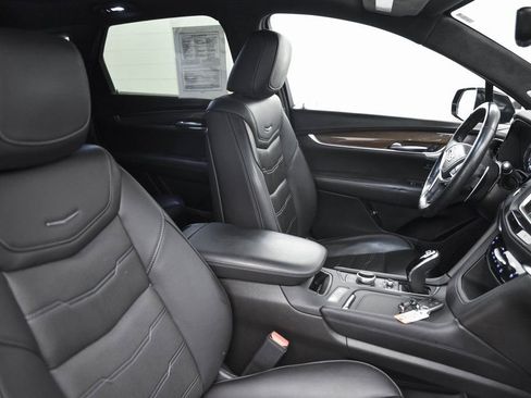 Certified 2023 Cadillac XT5 Sportv w/ Platinum Package image 15