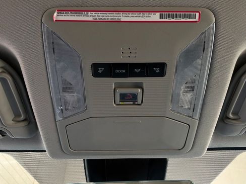 Used 2024 Toyota RAV4 AWD Hybrid image 20