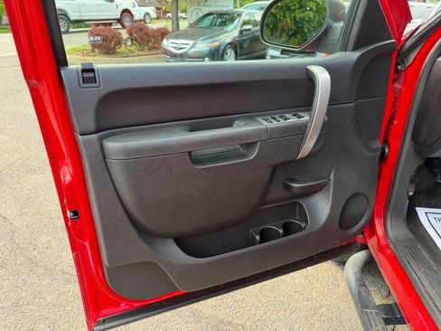 Used 2013 Chevrolet Silverado 2500 LT AWD/4WD image 12