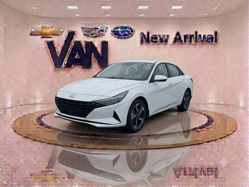 Used 2023 Hyundai Elantra SEL w/ Convenience Package FWD image 1