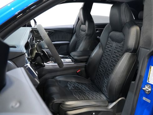 Used 2023 Audi RS Q8 w/ Black Optic Package image 32