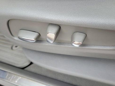 Used 2019 Cadillac XT5 Luxury FWD image 25