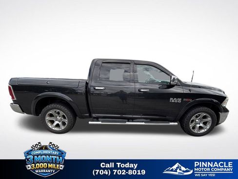 Used 2017 RAM 1500 Laramie w/ Convenience Group AWD/4WD image 3