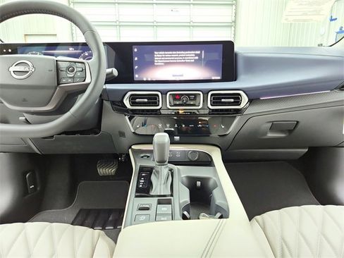 New 2026 Nissan Sentra SL w/ Floor Mat Package image 27