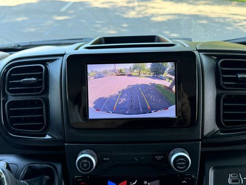 Used 2025 RAM ProMaster 1500 FWD image 16
