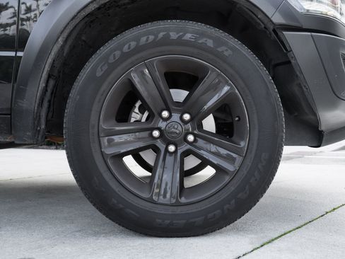 Used 2024 RAM 1500 Classic Warlock RWD image 11