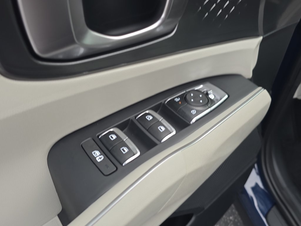 New 2026 Kia Sorento S FWD image 19