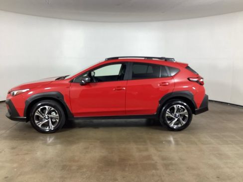 Used 2025 Subaru Crosstrek 2.5i Premium AWD/4WD image 9