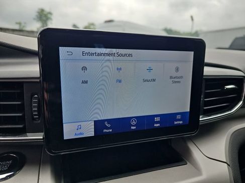 Certified 2023 Ford Explorer XLT w/ Equipment Group 202A RWD image 27
