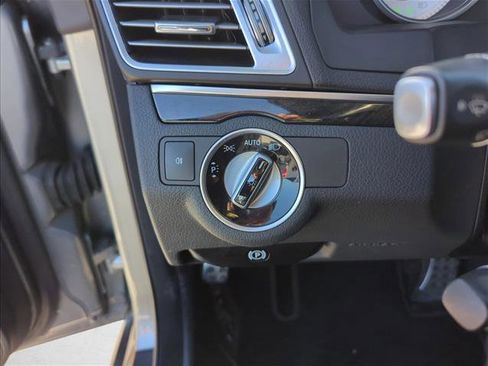 Used 2014 Mercedes-Benz E 550 Coupe image 16