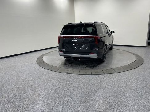 New 2026 Kia Carnival EX image 5