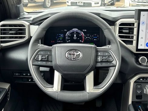 New 2026 Toyota Tundra Limited AWD/4WD image 17