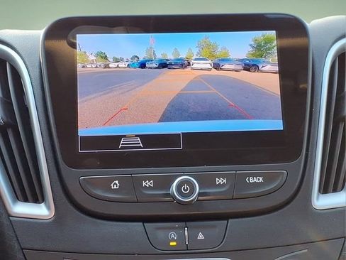 Used 2024 Chevrolet Malibu LT FWD image 20