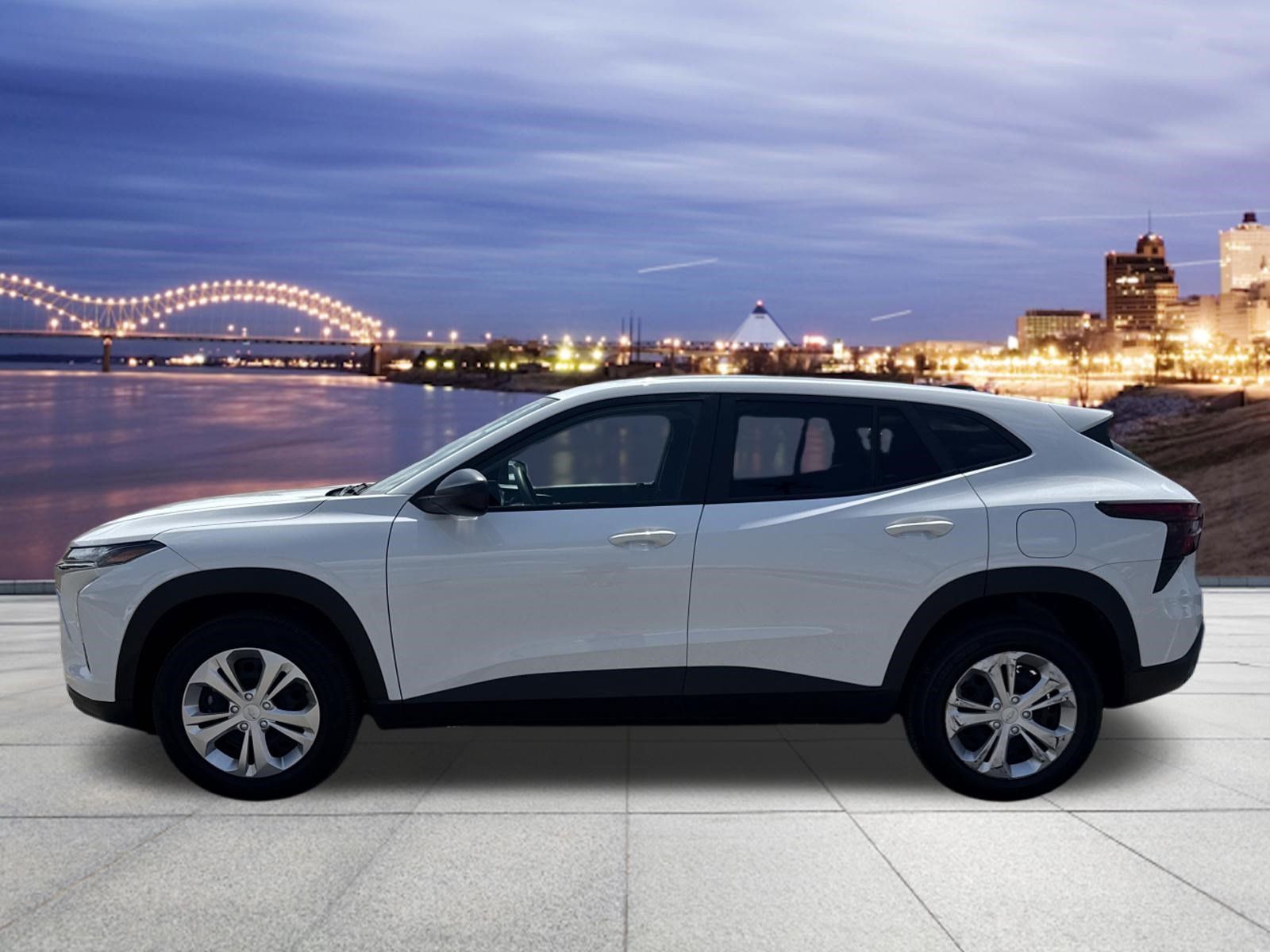 Used 2025 Chevrolet Trax LS FWD image 2