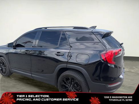 Certified 2021 GMC Terrain SLT w/ Elevation Edition FWD image 6