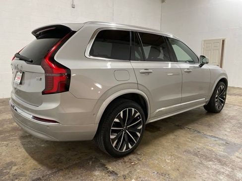 Used 2025 Volvo XC90 B6 Plus AWD/4WD image 5