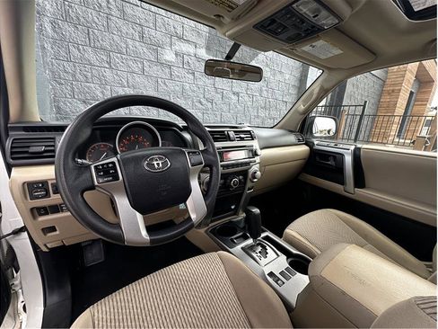 Used 2012 Toyota 4Runner SR5 w/ Convenience Pkg AWD/4WD image 2