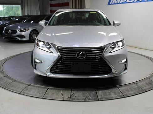 Used 2018 Lexus ES 350 w/ Premier Package FWD image 3