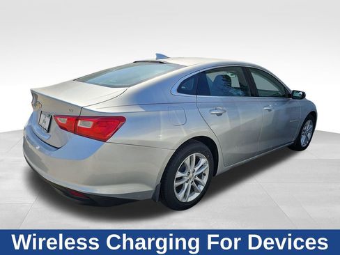 Used 2017 Chevrolet Malibu LT image 5