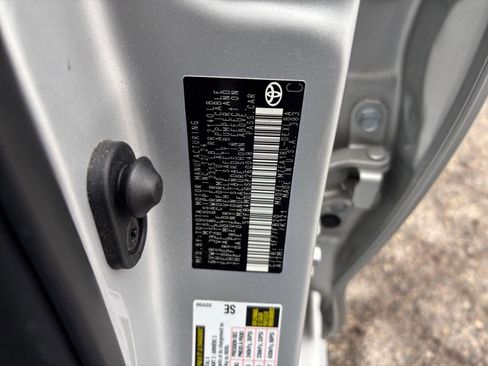 Used 2025 Toyota Corolla LE image 27