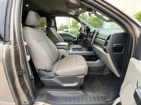 Certified 2022 Ford F350 XLT w/ XLT Premium Package image 7