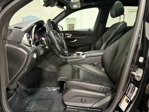 Used 2018 Mercedes-Benz GLC 300 4MATIC image 11