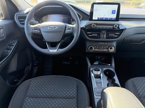 Used 2025 Ford Escape Active FWD image 14