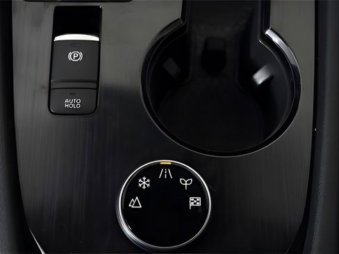 Used 2024 Nissan Rogue SL w/ SL Premium Package image 33