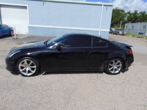Used 2004 INFINITI G35 Coupe w/ Premium Pkg RWD image 3