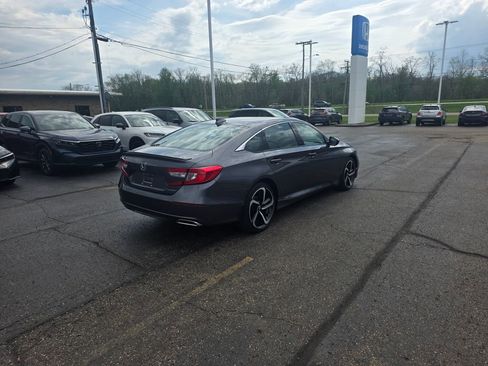 Used 2020 Honda Accord Sport image 3