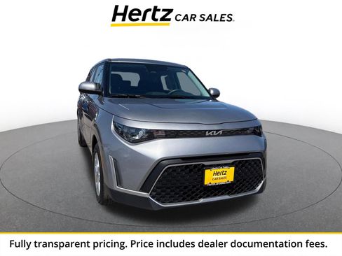 Used 2025 Kia Soul LX w/ LX Technology Package FWD image 1