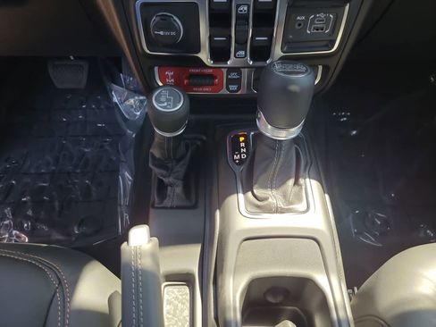 New 2025 Jeep Wrangler Unlimited Rubicon 392 image 25