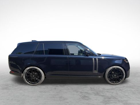 Used 2024 Land Rover Range Rover Long Wheelbase Autobiography AWD/4WD image 10