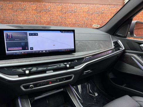 Certified 2024 BMW X5 xDrive40i w/ Premium Package image 17