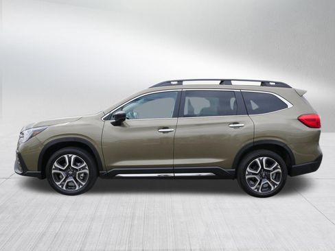 Certified 2025 Subaru Ascent Touring w/ Popular Package #2 AWD/4WD image 4
