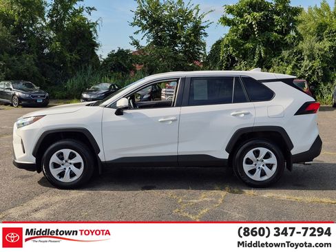 Certified 2025 Toyota RAV4 LE AWD/4WD image 6