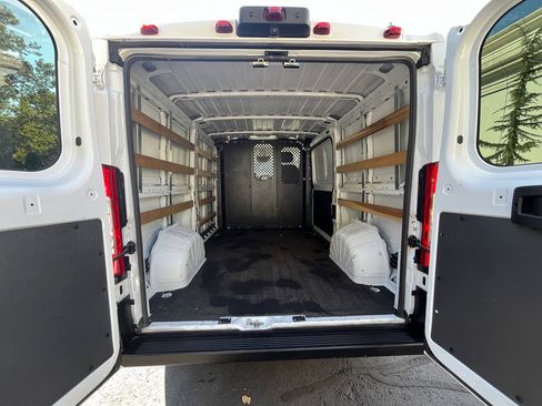 Used 2023 RAM ProMaster 2500 image 22