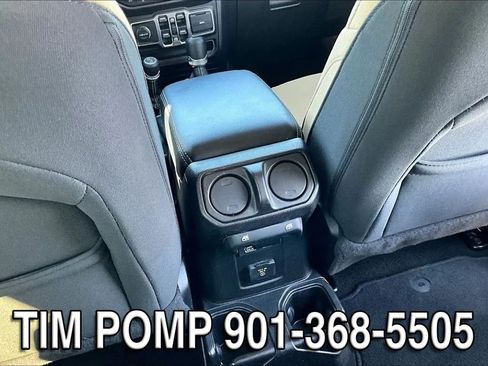 Used 2020 Jeep Wrangler Unlimited Sahara AWD/4WD image 10