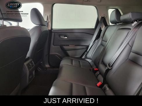 Used 2026 Nissan Rogue SL AWD/4WD image 15