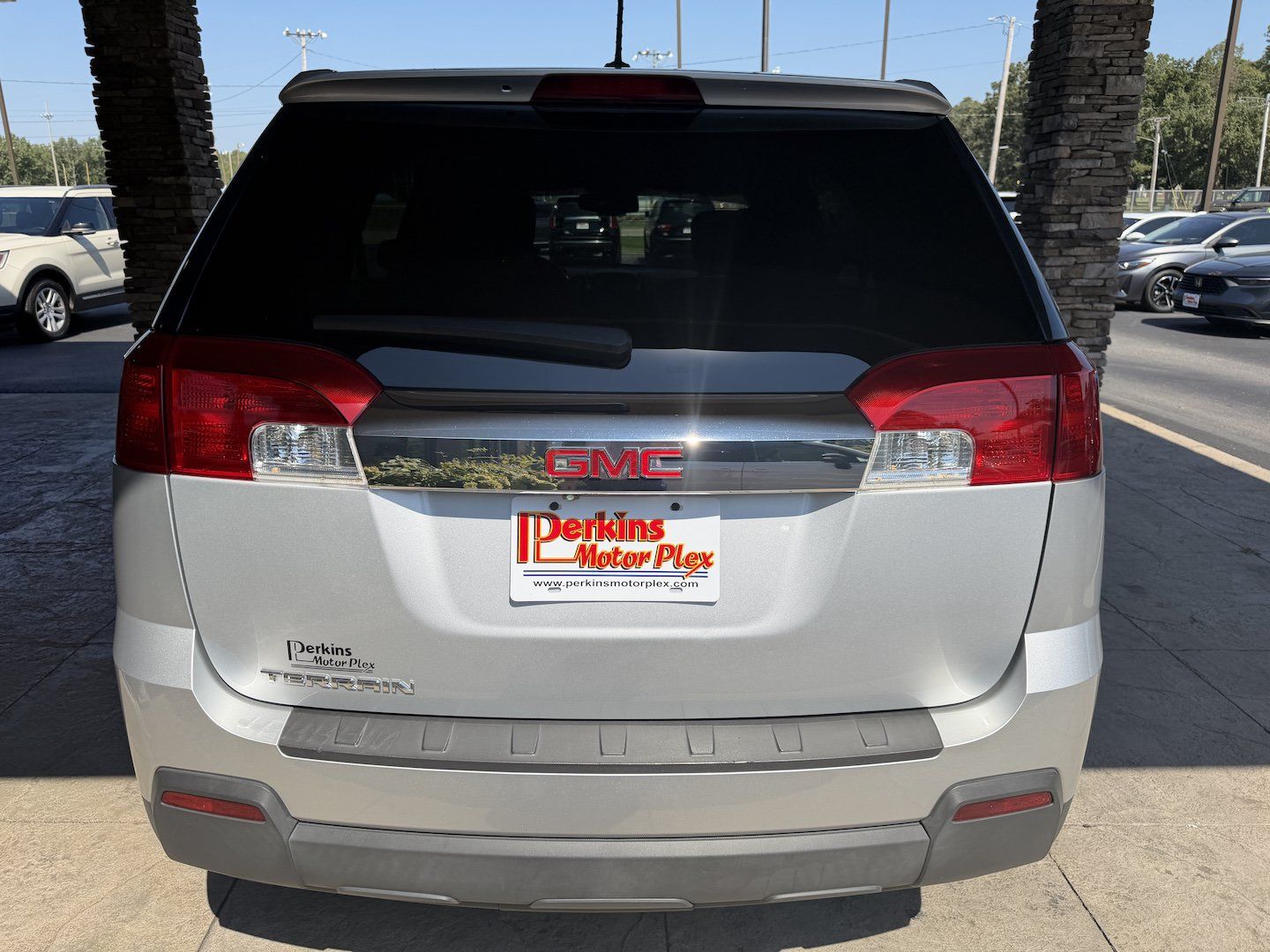 Used 2015 GMC Terrain SLE FWD image 8