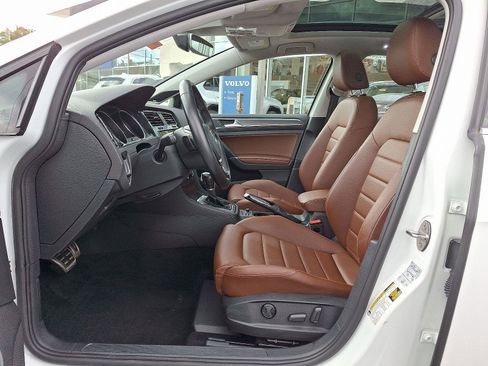 Used 2019 Volkswagen Golf Alltrack SEL image 13