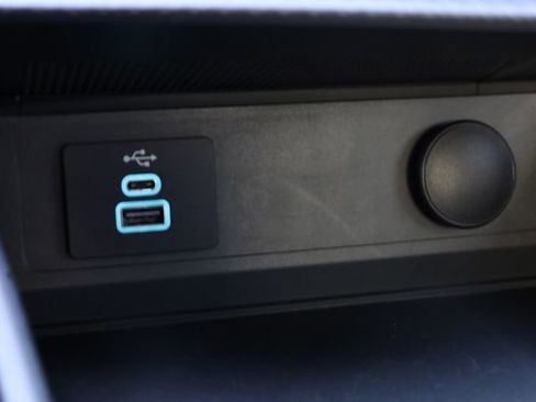 Used 2024 Ford Mustang Coupe image 19