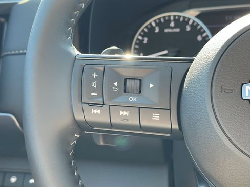 New 2025 Nissan Pathfinder SL image 20